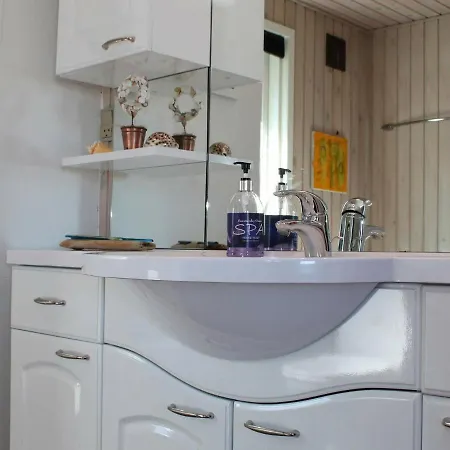 Holiday home Three-bedroom Holiday In Vejby 14 Blavand