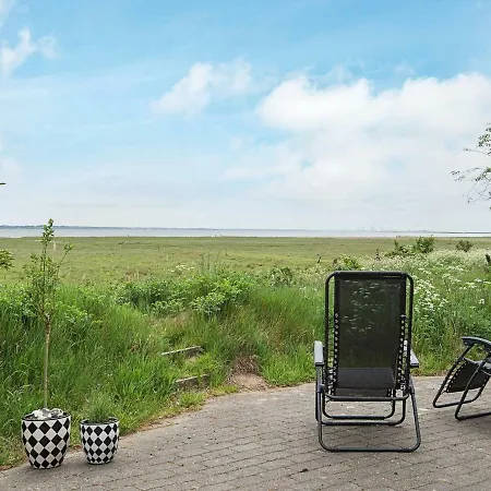 Three-bedroom Holiday In Vejby 14 *